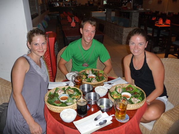Siem Reap (2) - menu degustation avec les specialites du cambodge