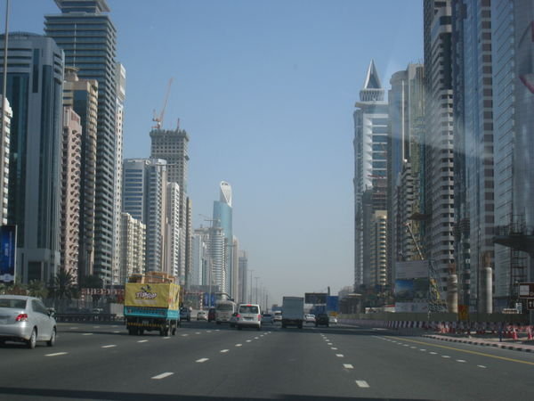 Driving in Dubai main avenue