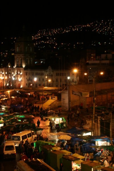 La Paz by night
