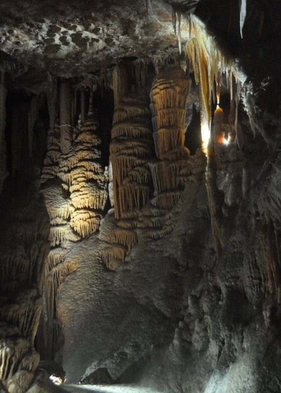 Rock formation in the Orient Cave