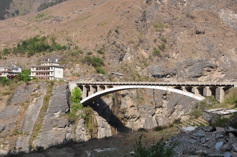 Bridge alongside Tiger Leaping Gorge