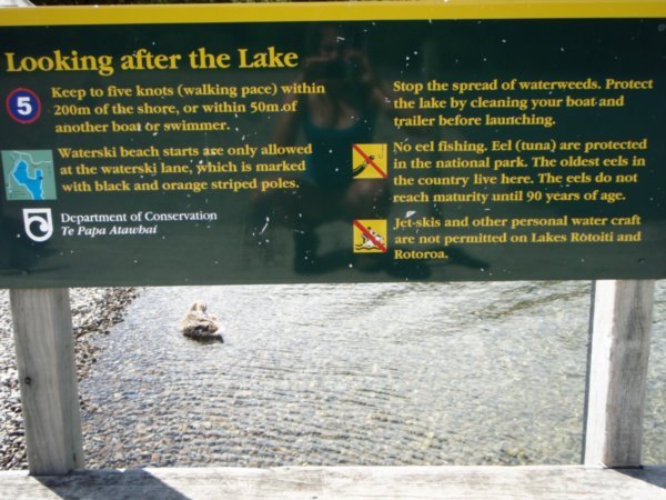 Sign about the lake