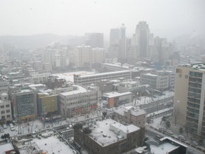 Snow day in Seoul