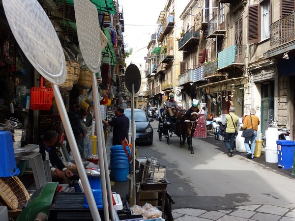 Chaos in den Strassen von Palermo