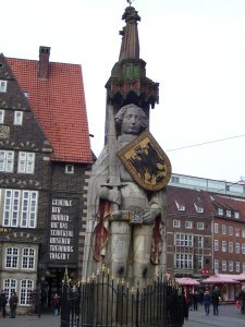 Roland Statue