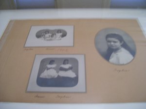 Sophia and Anna Freud