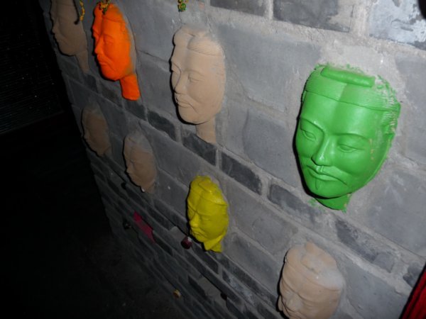 Faces in the themed bar!