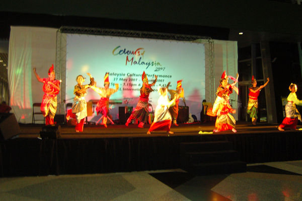 Culture Show in the Airport