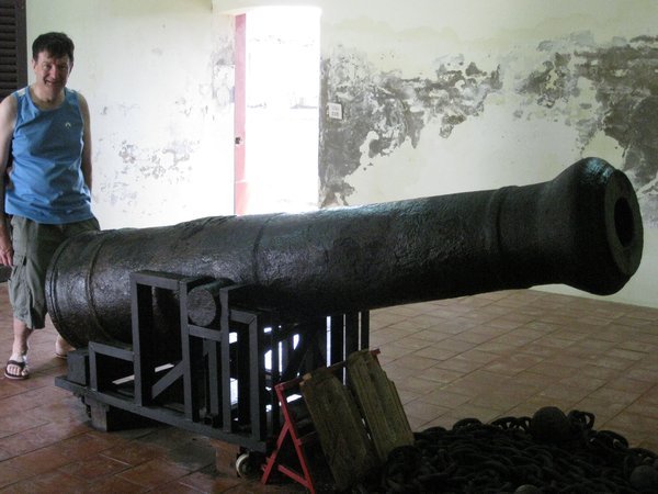 Tuk Daeng - My big cannon