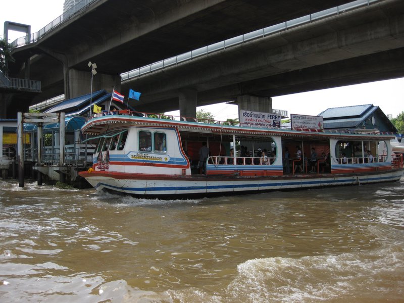 Bangkok - Sathorn Pier - Chao Phraya River