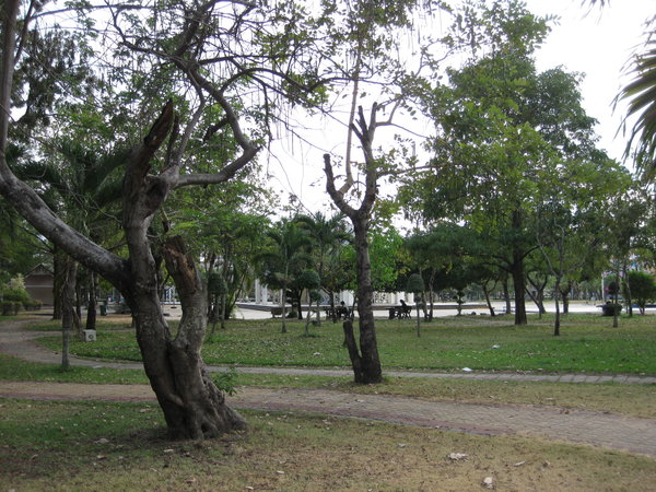 Tung Sri Muang Park