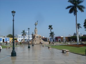 Plaza De Aramas - Trujillo