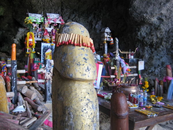 Cave of cock's
