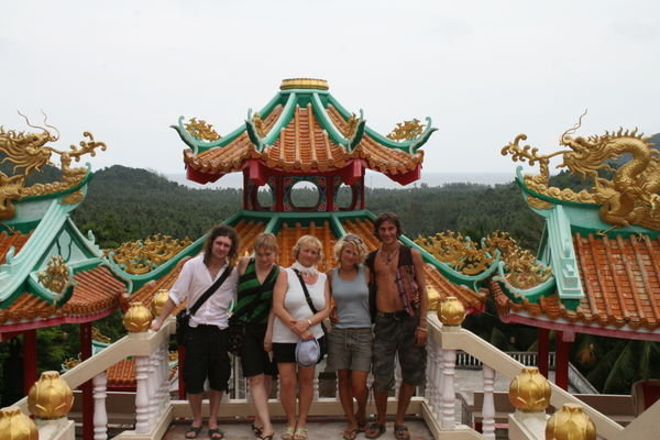 Lerft to right: Andy, Suzi, Ursula, Anny, Scott. Chinese temple