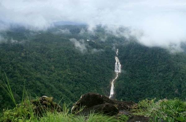 Meenmutty waterfall