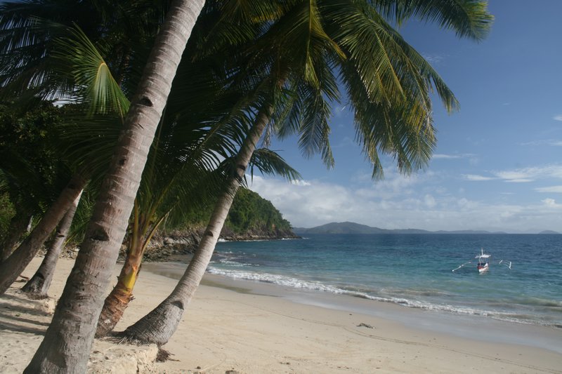Coconut Garden's beach, Cacnipa Island