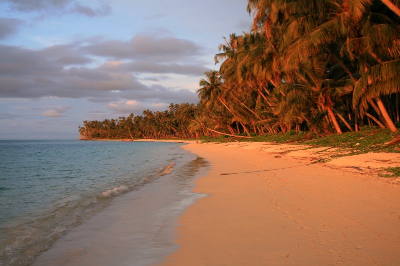 Sunset colours, Pulau Palambak