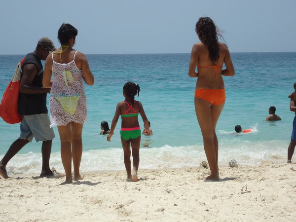 Colombian family at the beach