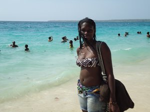Kandis at the beach