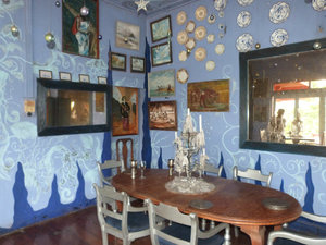 The blue room, Helga's hotel