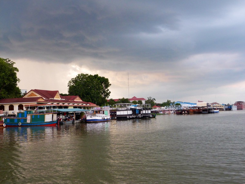 Sunset cruise on the Tonle Sap River