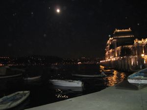 Egyptian Consulate in Bebek at night