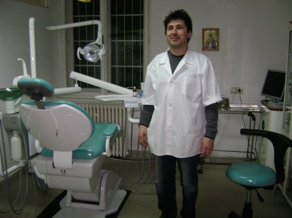Couchsurfed with the Transilvanian Dentist - Gheorghe