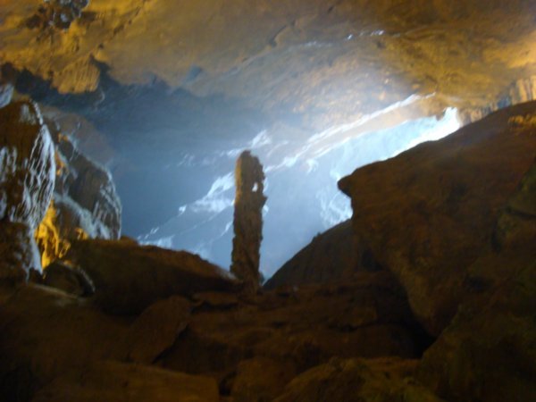 Hang Sung Sot Cave Halong Bay