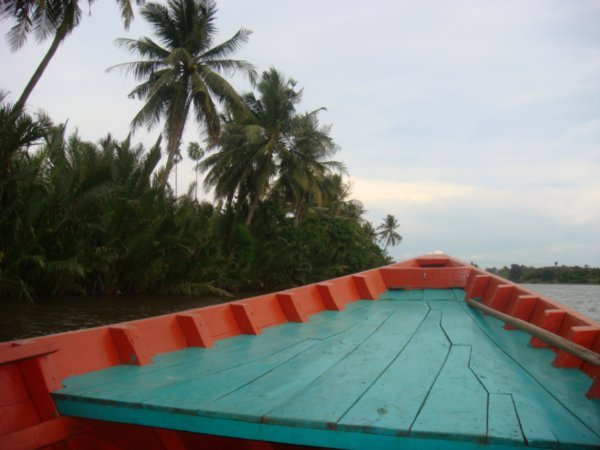 Boat trip along Prek Kampong Bay