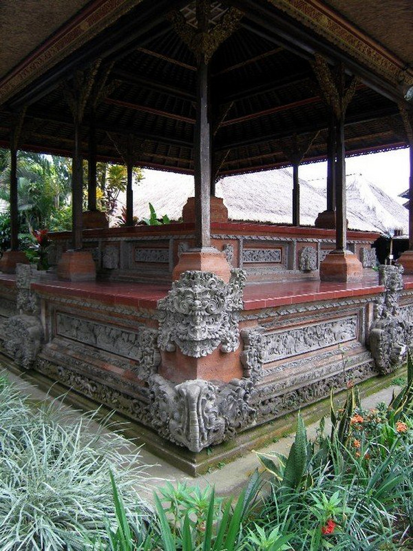 Dinner &#39;Deck&#39; Lotus Temple, Ubud, Bali