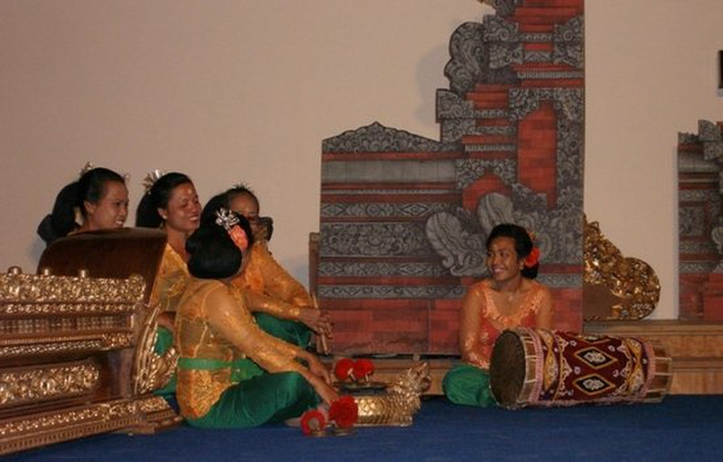 Gamelan Show at Lotus Temple