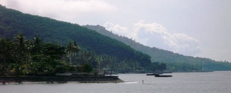 Candi Dasa shoreline