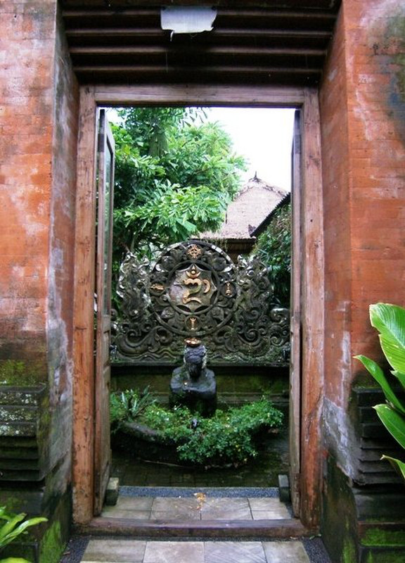 Pradhe Guest House doorway