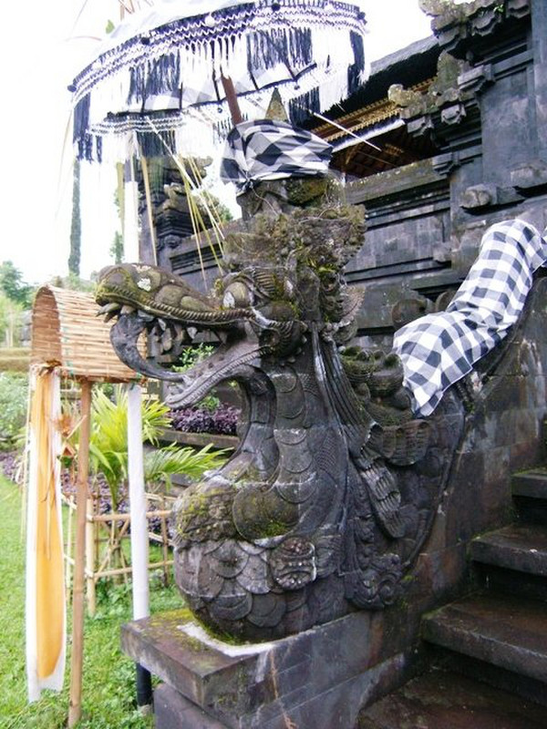 o - A temple guradian at Pura Besakih