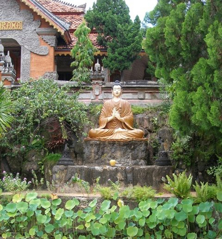 c - Brahma Vihara Monastery Statue