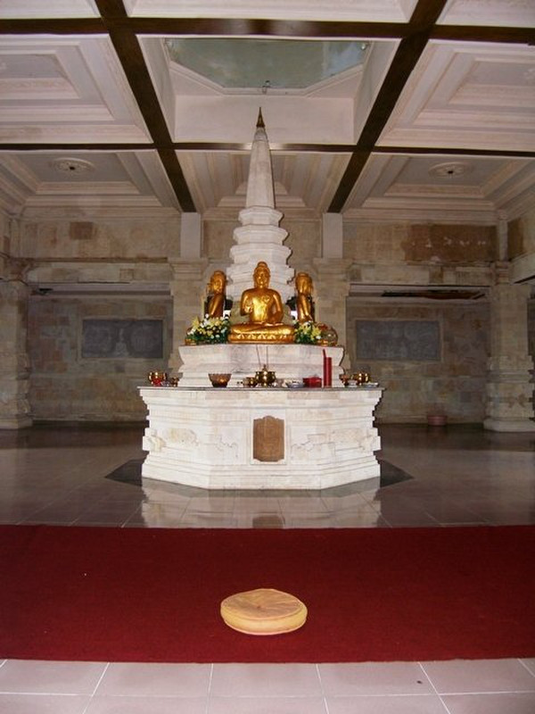 n - The Buddha alter insied the temple