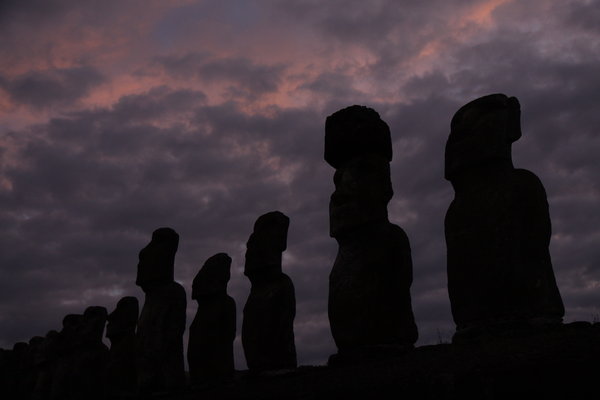 The Big 15 moai at sunrise