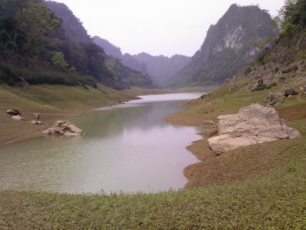 Thang Hen lake