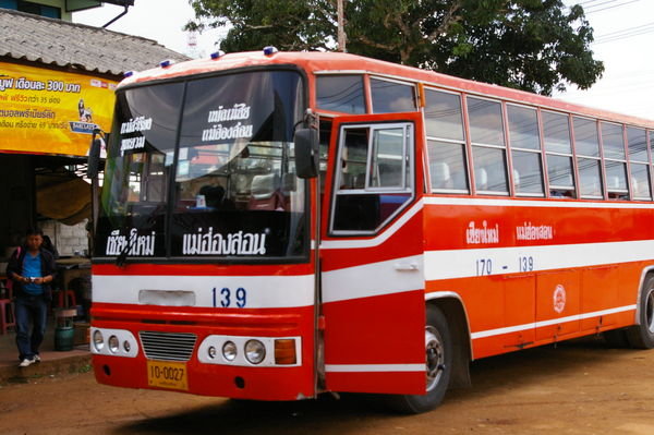 L'autobus entre Mae-Sariang et Mae Hong Son