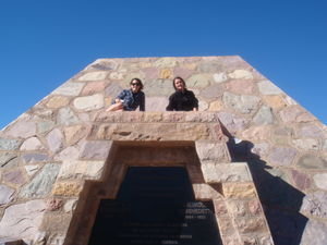Jessica and Alex on top of the Fort