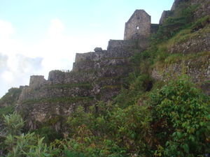 Ruins at the top of Waynu Picchu 1
