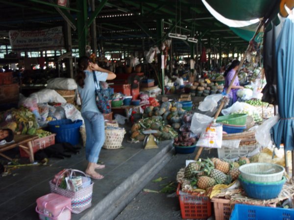 The Market at Thon Buri Station - Bangkok