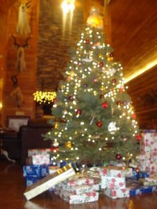 Whitetails lodge Christmas tree