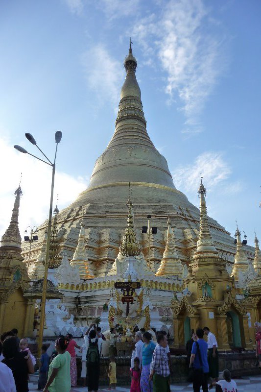 Shwedagon by day