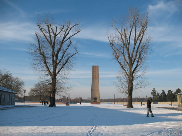 Holocaust memorial monument