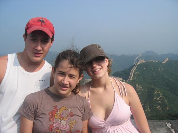 kids on the great wall