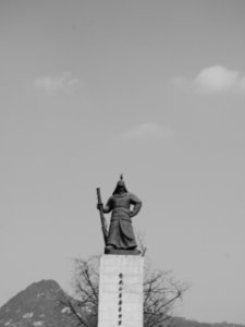 Admiral Yi Sun-si Statue