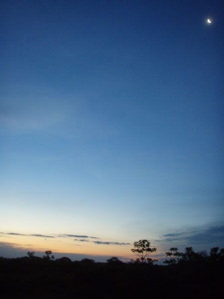 Sun down, moon up -  The Pampas Bolivia