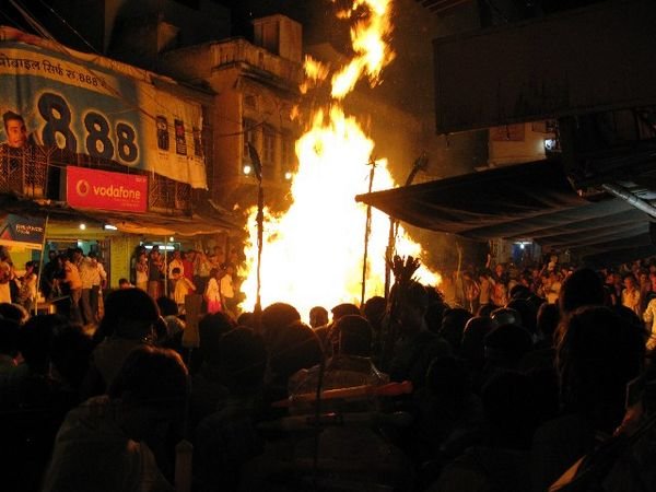 Burning the Holika