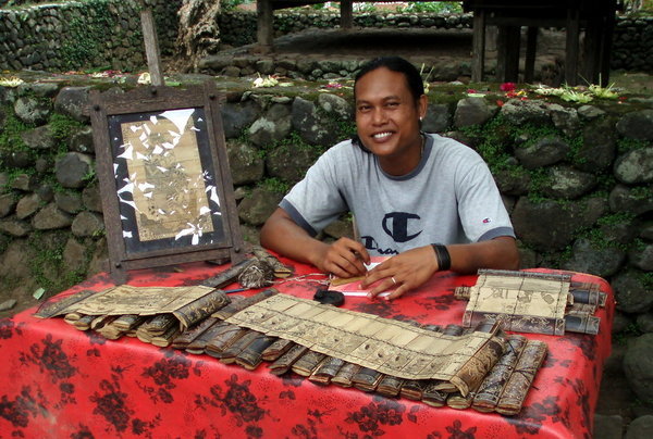 Scroll writer in Tenganan